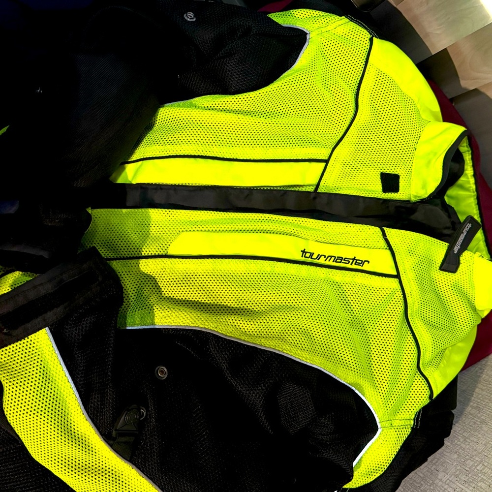 Tourmaster ! Motorcycle jacket with thick to thin XL